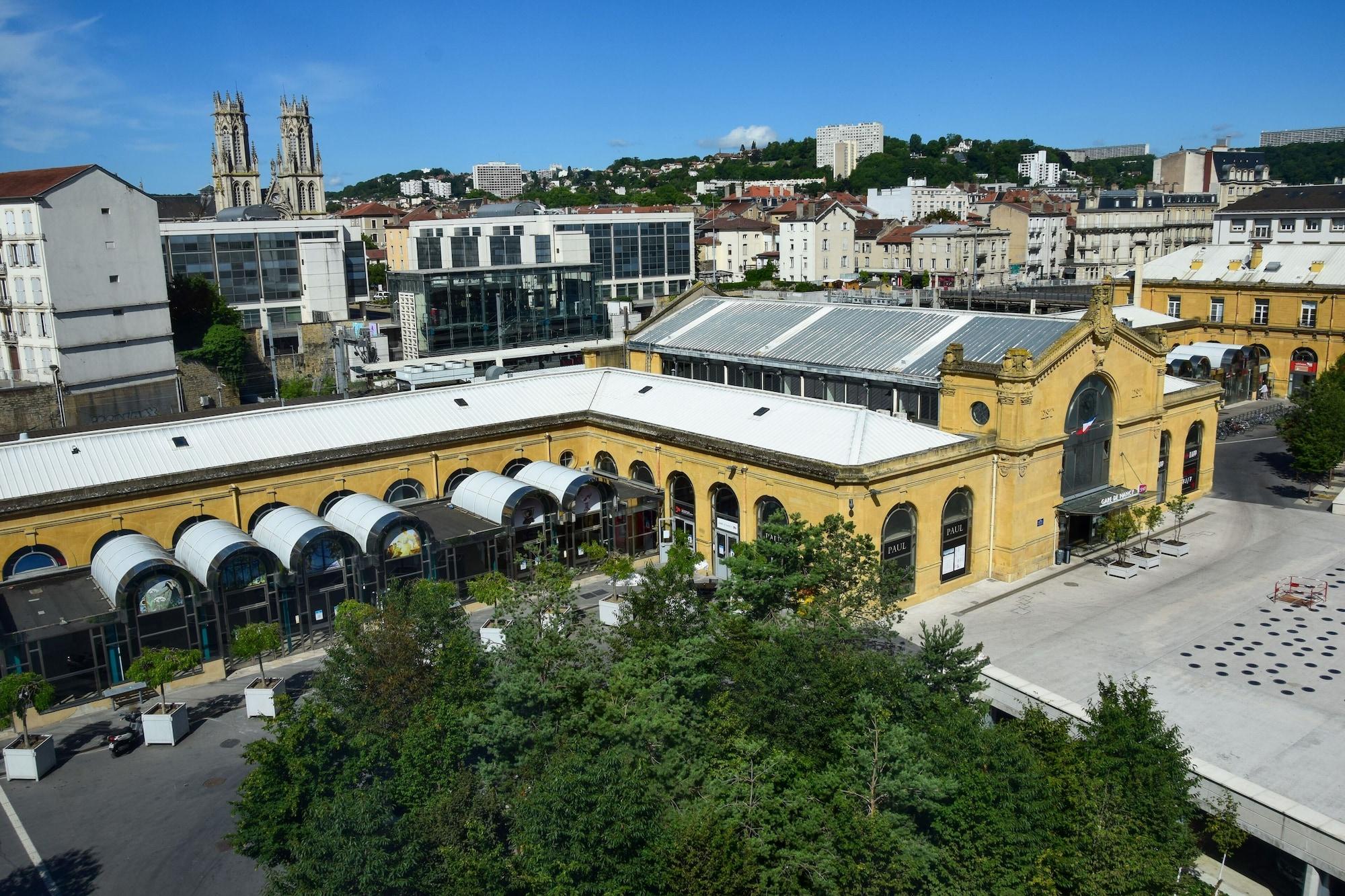 Готель Ibis Nancy Centre Gare Et Congres Екстер'єр фото